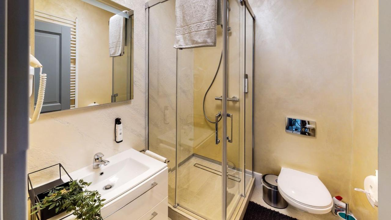 Hotel Angel Sofia Фелтічень Екстер'єр фото